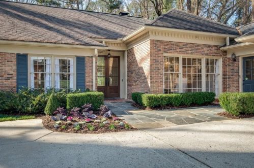 253 Blanton Rd, Atlanta, GA 30342-3617