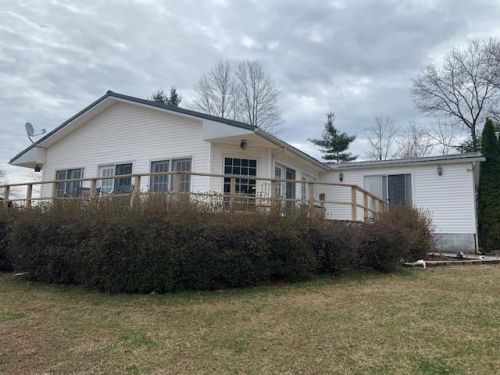 125 Walts Ln, Ivanhoe, VA 24350-3726