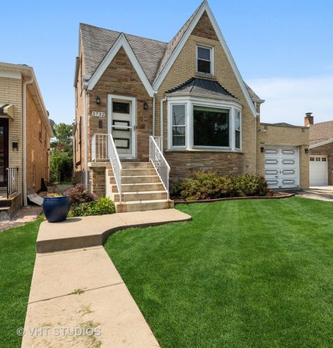 5732 Lansing Ave, Chicago, IL 60646-5617