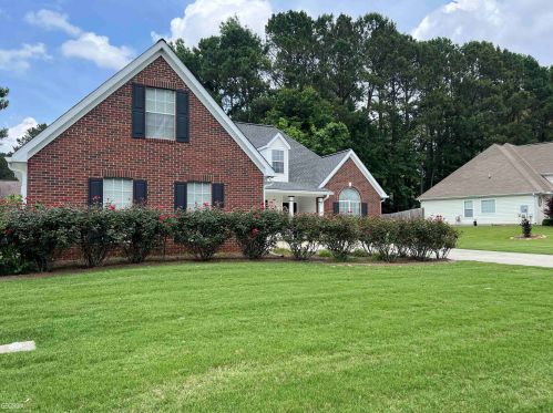 7 Pebble Creek Dr, Newnan, GA 30265-2771