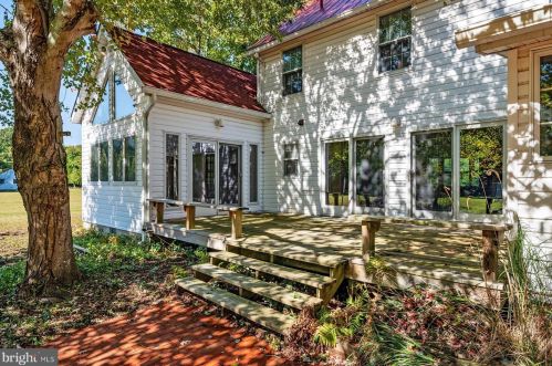 6482 Shady Side Rd, Shady Side MD 20764-9715 exterior