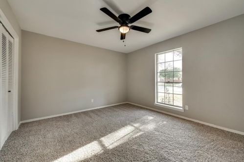 6821 Lancelot Ct, Fort Worth TX  76133-5005 exterior