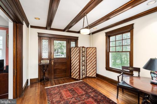 8 Princeton Ave, Princeton NJ  08540-5236 exterior