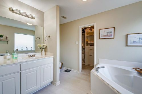 3810 Cloudbluff Ln, Richmond TX 77469-4117 exterior