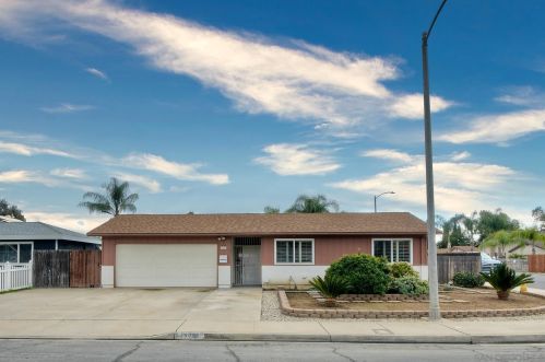 13029 Laurel St, Lakeside, CA 92040-3345