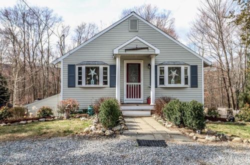 34 Transylvania Rd, Woodbury, CT 06798-3321