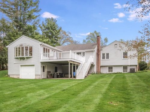89 Olde Stage Rd, Glastonbury, CT 06033-3247