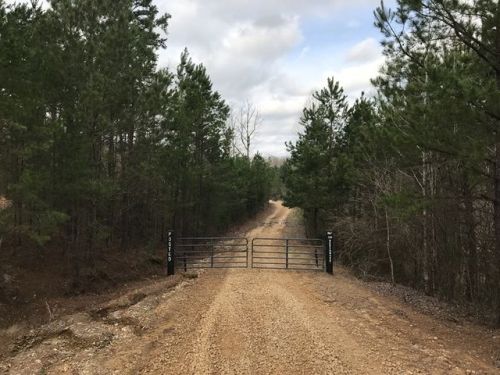 121 Beechwood Dr, Grenada, MS 38901-7848
