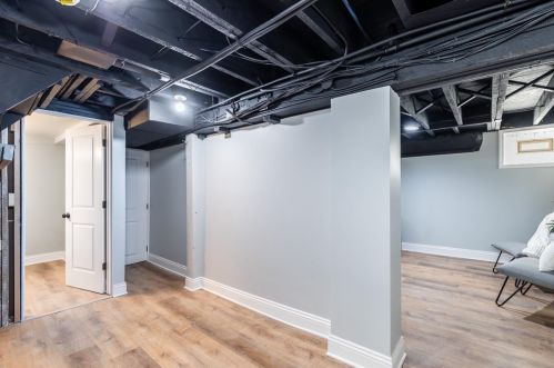 3722 Drake Ave, Cincinnati OH  45209-2124 exterior