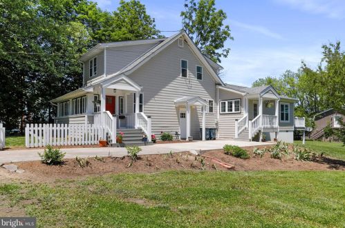 145 Rosemary Ln, Three Churches, WV 26757-1627