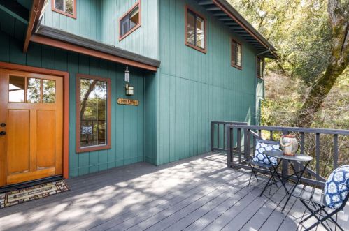 313 Cumora Ln, Ben Lomond, CA 95005-9552