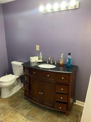 509 Greenwood Lake Dr, Franklin, GA 30217-6904