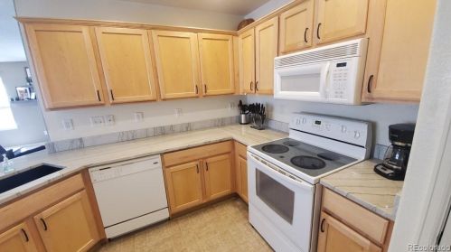 17251 Arizona Pl, Denver CO  80017-4219 exterior