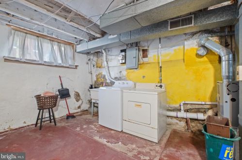 1424 Jackson St, Philadelphia PA  19145-3617 exterior