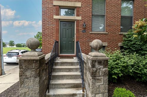 532 Court St, Cincinnati, OH 45203-1502