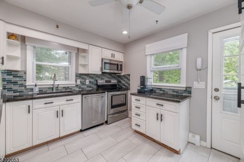 5 Cedar Ter, Dover NJ  07869-4802 exterior