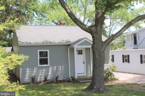107 Hillcrest Dr, Fredericksburg, VA 22401-4007