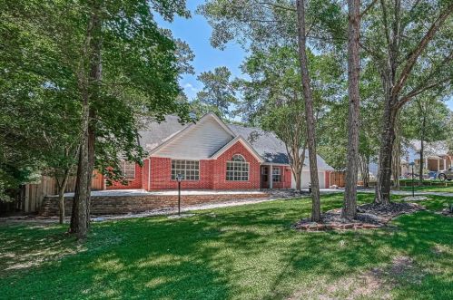 2420 Canter Ln, Conroe, TX 77384-3300
