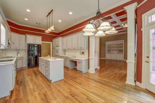 1900 Lancaster Dr, Conyers GA  30013-6442 exterior