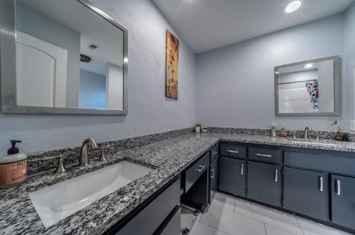 5225 Fallworth Ct, Fort Worth TX  76133-5901 exterior