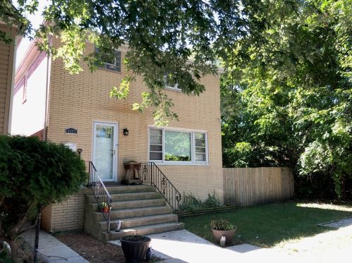 4327 School St, Chicago, IL 60641-4540