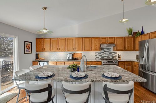 374 Wheat Berry Dr, Erie CO  80516-6824 exterior