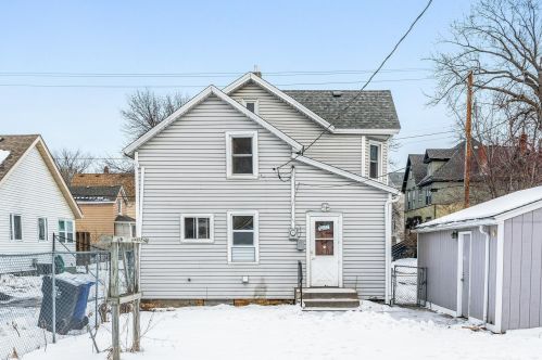 675 Desoto St, Saint Paul MN  55117-1164 exterior