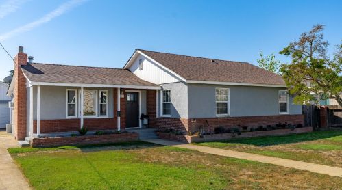 1269 Walnut St, Valley Home, CA 95361-2862