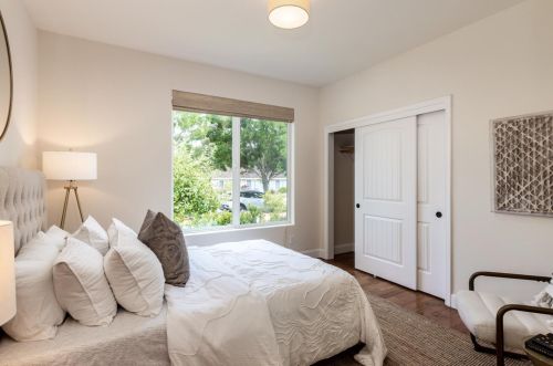 1969 Farndon Ave, Los Altos CA 94024-6944 exterior