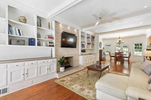 5700 Lake Island Dr, Atlanta GA  30327-4836 exterior