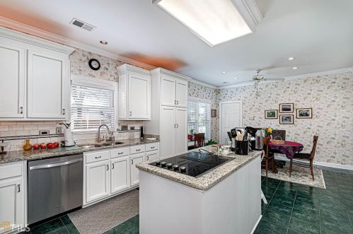 100 Wexford Ct, Stockbridge GA  30281-6307 exterior