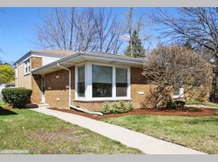 8448 Springfield Ave, Skokie, IL 60076-2728