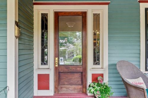 1094 Colquitt Ave, Atlanta GA  30307-1945 exterior