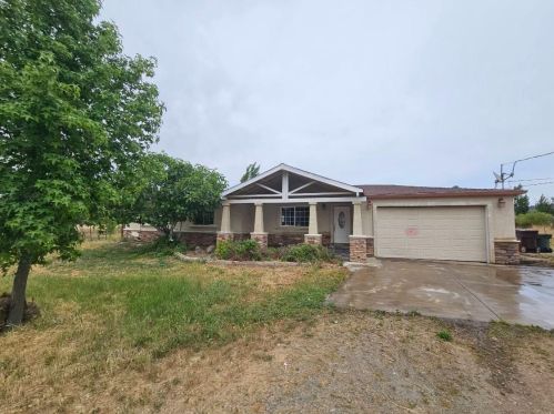4002 Lucas Ln, Valley Springs, CA 95252-9597