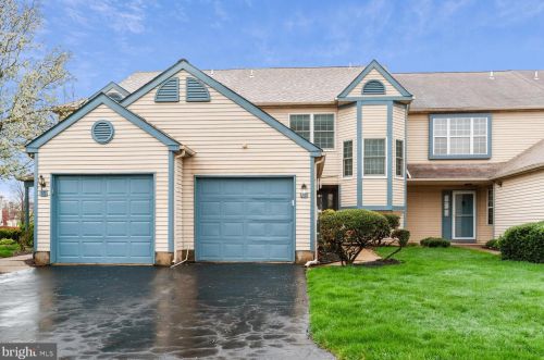14 Fern Ct, Trenton, NJ 08690-3321