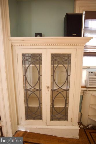 310 Warwick Rd, Haddonfield NJ 08033-3828 exterior