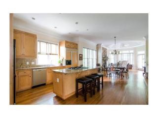 460 Montwicke Chase, Atlanta GA  30327-4668 exterior