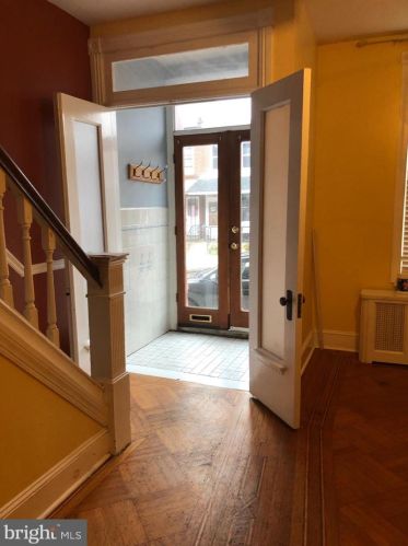 3045 Belgrade St, Philadelphia, PA 19134-5029