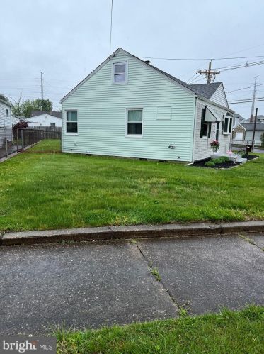 204 Samdin Blvd, Trenton NJ 08610-3934 exterior