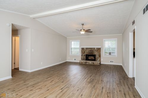 2460 Rolling Acres Dr, Conyers GA  30094-6185 exterior