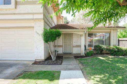 8692 Elk Creek Ct, Elk Grove, CA 95624-2242