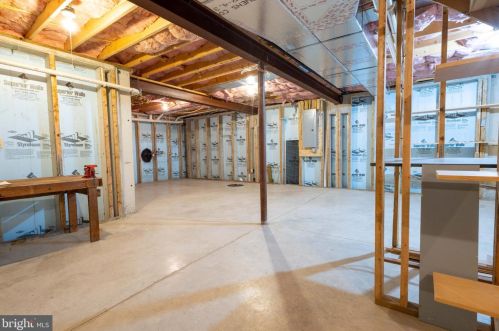 209 Sutherland Rd, Lancaster PA  17603-9053 exterior