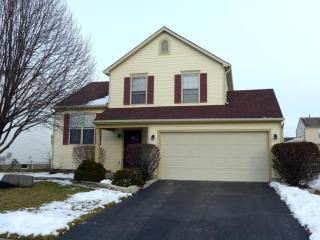 3030 Stonebluff Dr, Columbus, OH 43232-5666