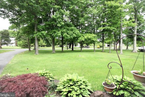 28150 Gaunts Bridge Rd, Columbus, NJ 08022-1813