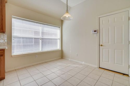 5105 Sarasota Dr, Garland TX  75043-2835 exterior