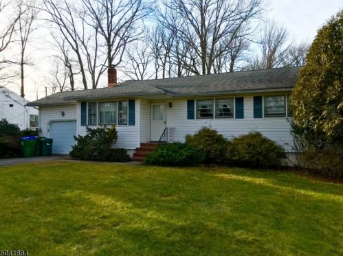 60 Jersey Ave, Edison, NJ 08820-3527