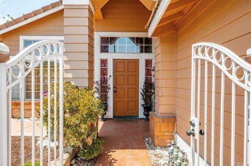 9031 Marmalade Ct, Riverside CA  92508-6227 exterior