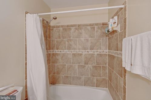 17501 New Hampshire Ave, Ashton MD  20861-9791 exterior