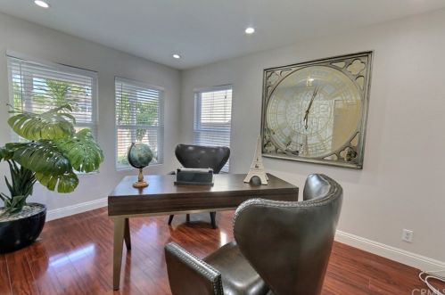 72 Cape Cod, Irvine CA  92620-2711 exterior