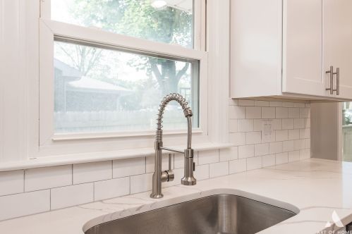 5801 Holmes Ave, Willowbrook IL  60514-1723 exterior